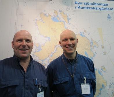 Joakim Lannek (till vänster) och Jesper Sannel från Hydrographica är glada över att kunna presentera fem nya sjökort på västkusten i år.