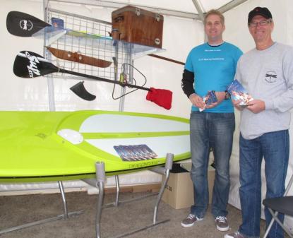 Premiär för Dragonfly i Sverige. Marcus Jonsson och Jan-Erik Nilsson talar sig varma för den nya sporten paddleboard.
