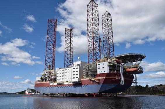 Bostadsplattform inne för service i Arendal. De är enormt stora!