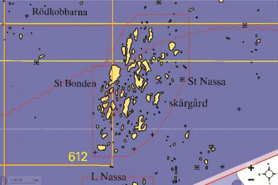 I navigatorn ser vi Sjöfartsverkets sjökort över Stora Nassa så som det ser ut i ett kustkort med skala ca 1:200 000.