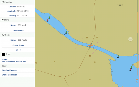 Broinformation om Bagghusbron i Seapilot. Håll fingret stilla på bron är uppmaningen.